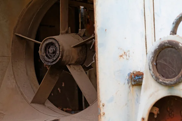 Rusty Old Propeller Industrial Area — Stock Photo, Image