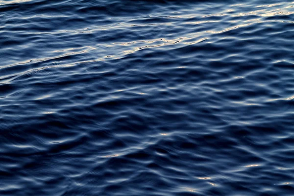 Zdjęcie Błękitnego Tła Wody Falami — Zdjęcie stockowe
