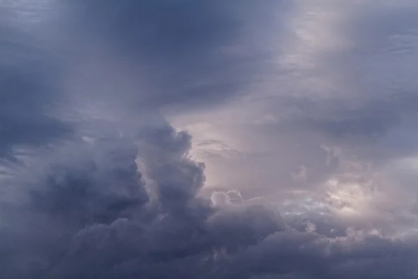 Sun behind the clouds — Stock Photo, Image