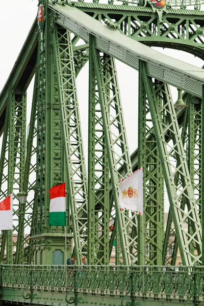 Historische brug in Boedapest — Stockfoto