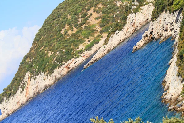 Schönes türkisfarbenes Meer — Stockfoto