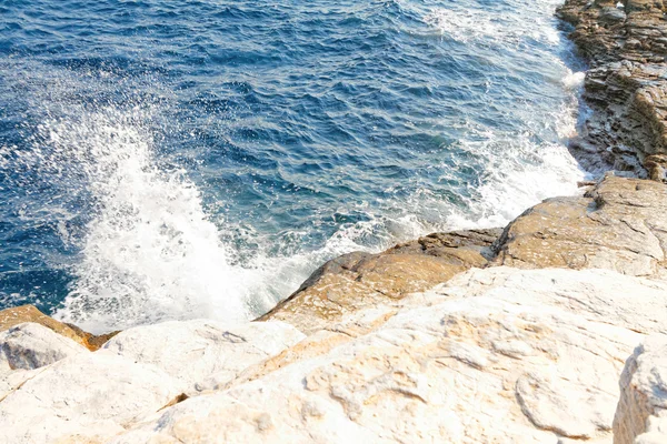Hermoso mar fluctuante —  Fotos de Stock
