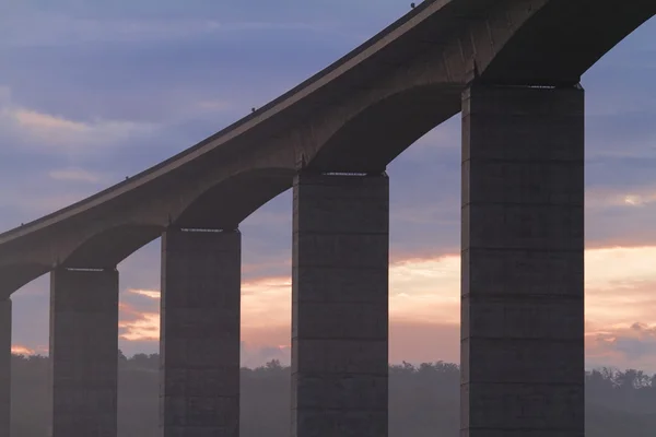 Velké dálniční viadukt — Stock fotografie