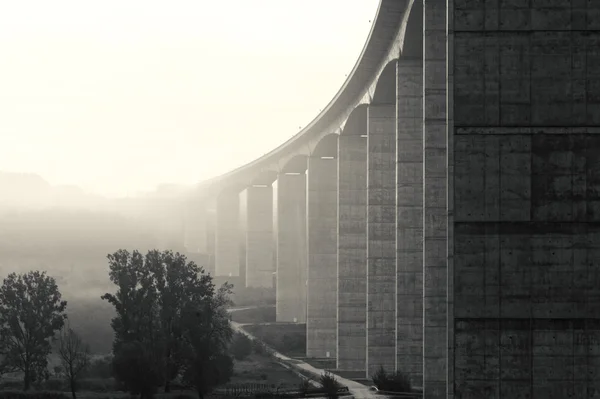 Nagy autópálya viadukt — Stock Fotó