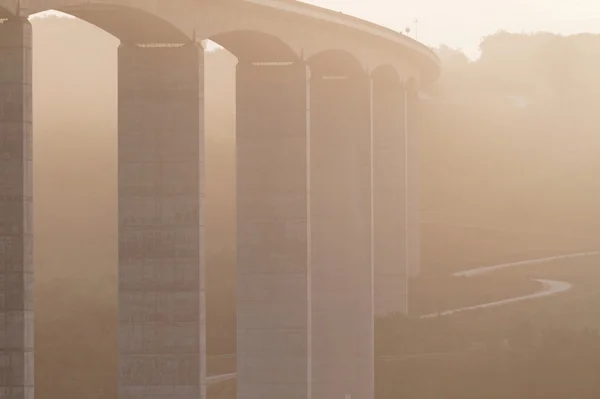 Velké dálniční viadukt — Stock fotografie