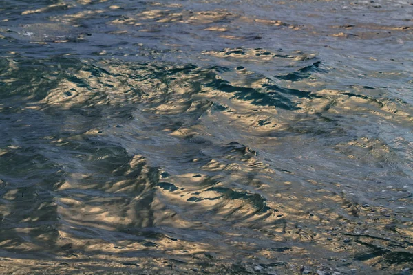 美丽波涛汹涌的大海 — 图库照片