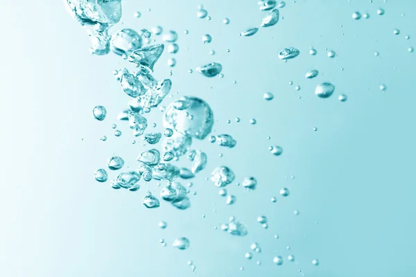 Sauberes Wasser mit Blasen — Stockfoto