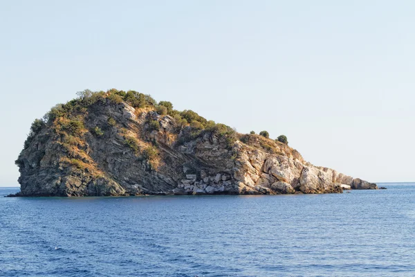 Mavi deniz kaya — Stok fotoğraf