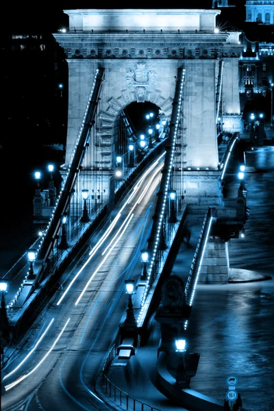 吊り橋の公共交通 — ストック写真
