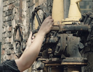 Büyük paslı Vana sanayi sitesi closeup çekim