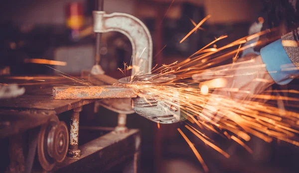 Master of welding seams angle grinder — Stock Photo, Image