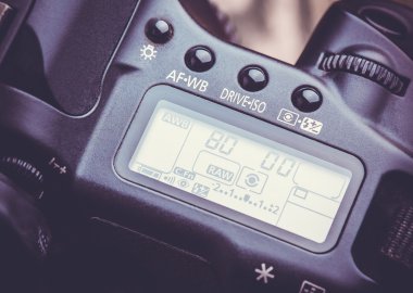 Dijital dslr fotoğraf makinesi