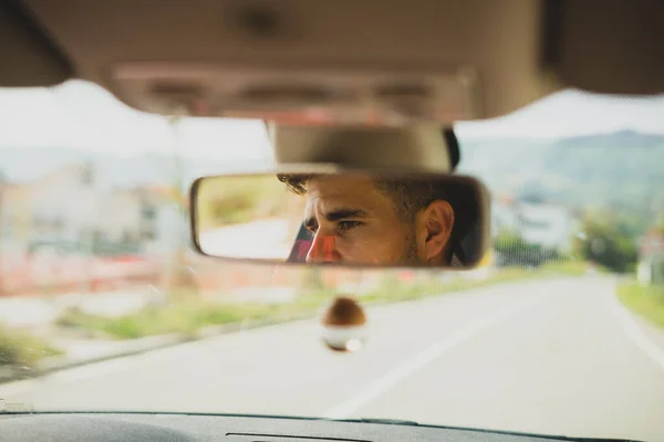 Vista Hombre Espejo Retrovisor Coche — Foto de Stock