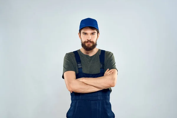 Arbeiter mit Box-Lieferung Verpackungsdienst — Stockfoto