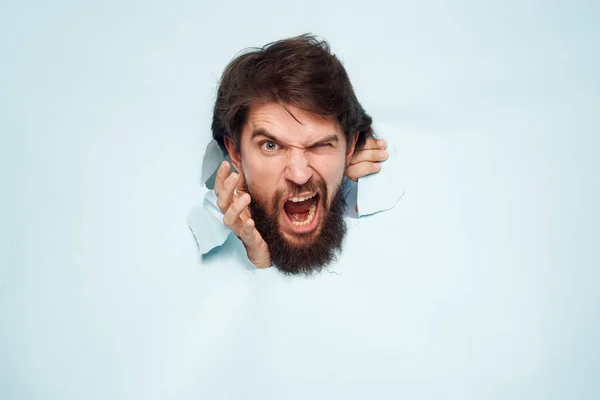 Бородатий чоловік офіс менеджер робота незадоволений вираз обличчя — стокове фото