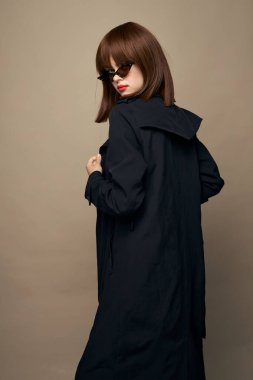 Şatafatlı model şık kıyafetler çekici görünüş eğlenceli 