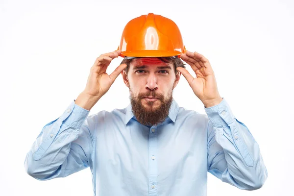 감정적 인 남자 건설 근로자 오렌지 하드 모자 기술자 프로페셔널 — 스톡 사진