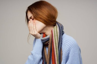 Kadın sağlık sorunları eşarp modeli burnu akıyor