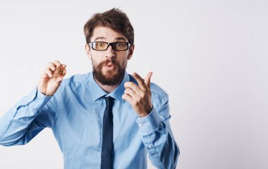 duygusal iş adamı kripto para birimi bitcoin ekonomi finans ve teknoloji