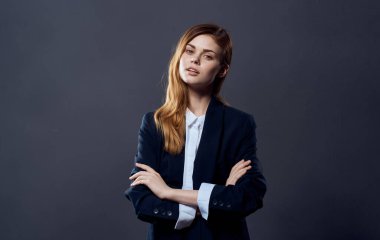 Profesyonel Ofis Yöneticisi Takım Elbiseli Güzel İş Kadını