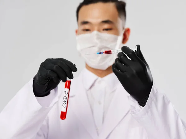 Department of medical mask laboratory sampling analyzes diagnostics research