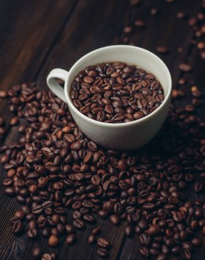 Kahve çekirdekleri aromalı sabahlar Arabika içkisi