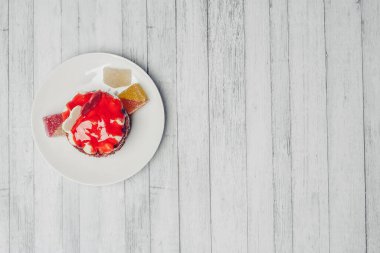 Marmelat tatlılar diyet yiyecekler çikolata ahşap arka plan görünümü