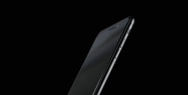 Siyah arkaplanda dokunmatik cep telefonu düğmeleri olmayan yeni teknolojiler