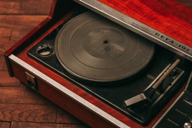 Retro gramofon kayıtları turntable antika nostalji