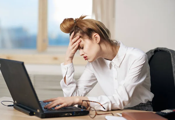 Geschäftsfrau Büro Sekretärin Probleme Arbeit Lebensstil — Stockfoto