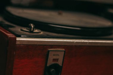 Retro turntable eski koleksiyon teknolojisi müzik aletleri