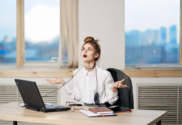 Geschäftsfrau Büro Sekretärin Probleme Arbeit Lebensstil — Stockfoto