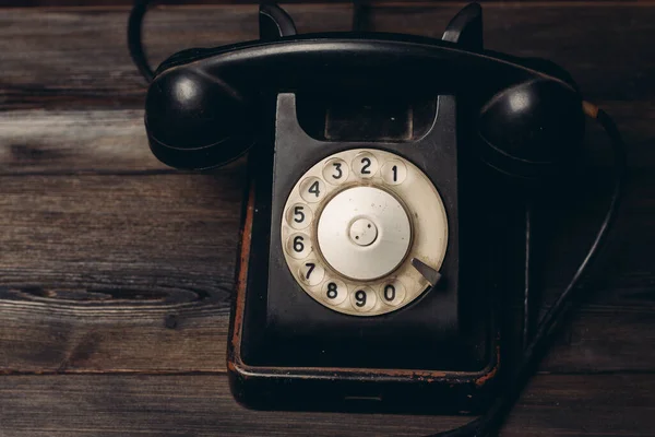 Siyah retro telefon teknolojisi iletişim klasik biçimi — Stok fotoğraf