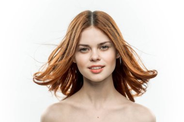 Çıplak kadınlar kozmetik atölyesine yakın çekim.