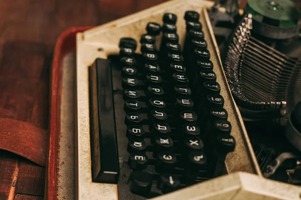 Γραφομηχανή ρετρό στυλ νοσταλγία δημοσιογράφος παλιά τεχνολογία — Φωτογραφία Αρχείου