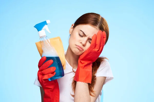 Tired cleaning lady holding her head home care professionals lifestyle — Stock Photo, Image