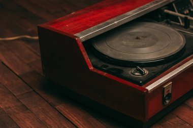 Retro turntable eski koleksiyon teknolojisi müzik aletleri