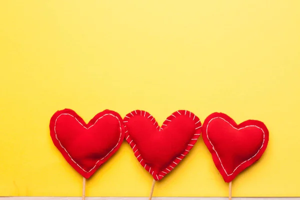 Srdce na hůl dovolená dárek dekorace Valentýn láska zábava — Stock fotografie