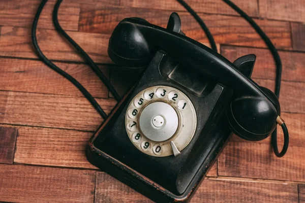 Old retro telephone classic style antique communication technology — Stock Photo, Image