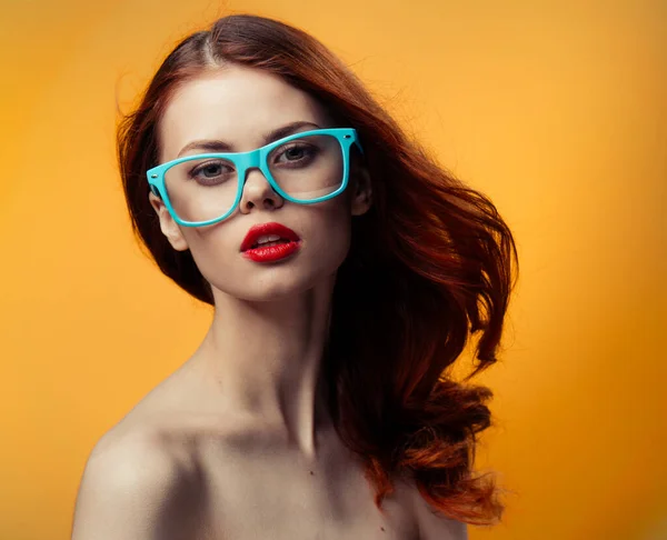 Pretty Red Haired Womanin Glasses Posing Studio High Quality Photo — Stock Photo, Image