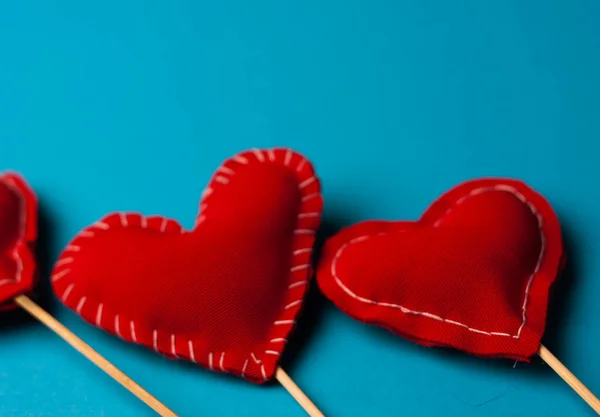 Corazón en un palo regalo San Valentín decoración vacaciones romance — Foto de Stock