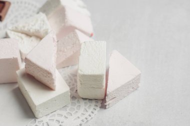 Renkli marmelat şekerlemeleri, şekerli atıştırmalıkları...