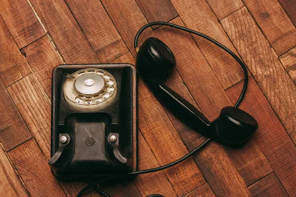 Siyah retro telefon teknolojisi iletişim klasik tarzı — Stok fotoğraf