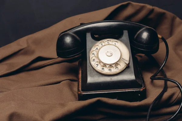 Nostalji iletişim denen eski bir telefon teknolojisi. — Stok fotoğraf