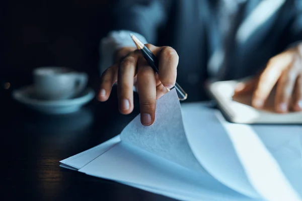 Werkbureau documenten cafe officiële financiën manager — Stockfoto