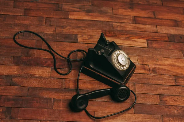 Black phone retro style classic classic communication old fashion — Stock Photo, Image