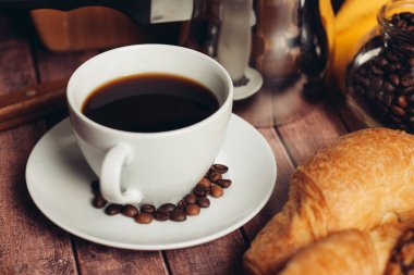 tatlı hamur işleri kahvaltı tatlı kahve fincanı geleneği