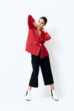 çekici kadın stil-kıyafet-yan görünüm ev izole arka plan