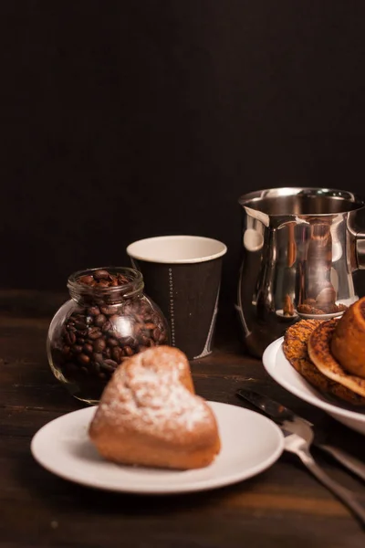 Tasse Kaffee Kekse Dessert Frühstück Holztisch — Stockfoto