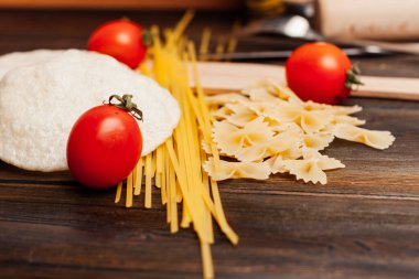 Kiraz domatesleri İtalyan makarna mutfağı gurme pişirme